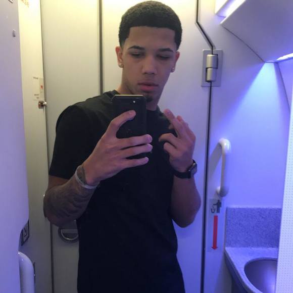 Meet your Posher, Nba - Picture 1 of 1